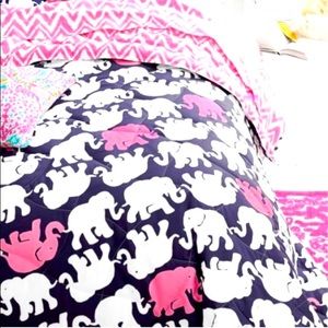 Lilly Pulitzer for Garnet Hill comforter, King